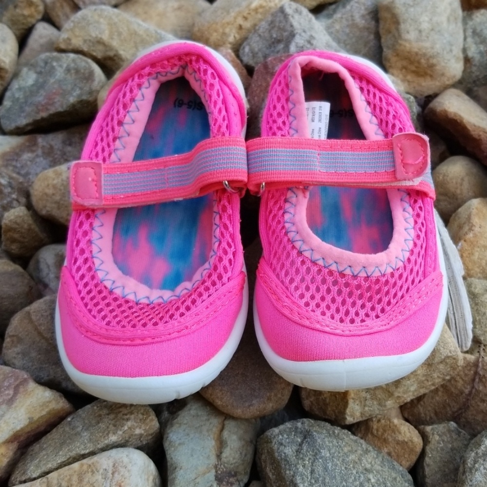 🐬Water/River shoes size 5-6